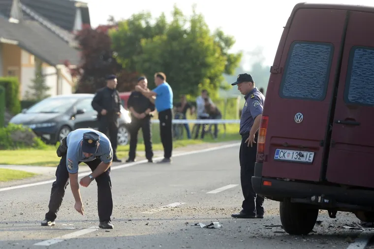 Stravična nesreća u Gornjem Hra&scaron;ćanu, poginuo vozač kombija!