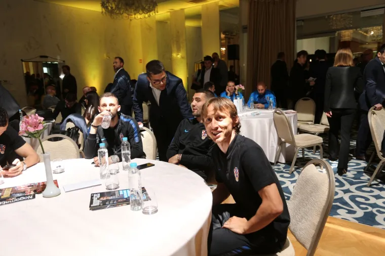 Trofej Nogometa&scaron;: Modrić sedmi put najbolji, Daniju Olmu dvije nagrade