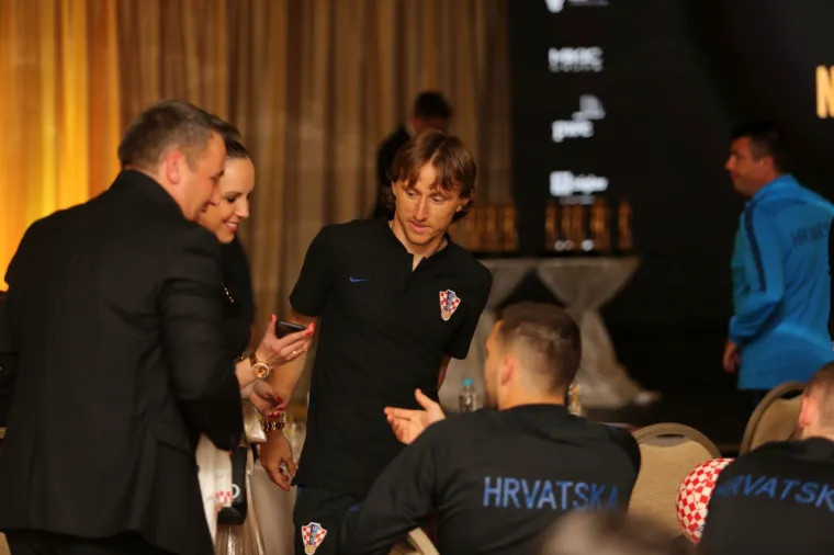 Trofej Nogometa&scaron;: Modrić sedmi put najbolji, Daniju Olmu dvije nagrade