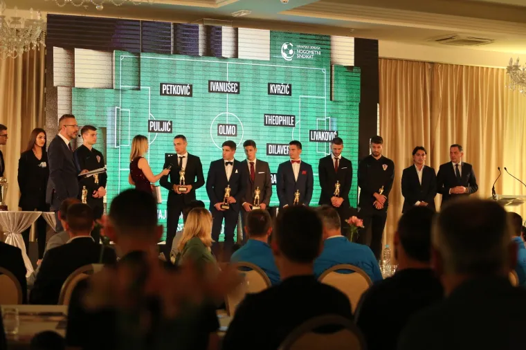 Trofej Nogometa&scaron;: Modrić sedmi put najbolji, Daniju Olmu dvije nagrade