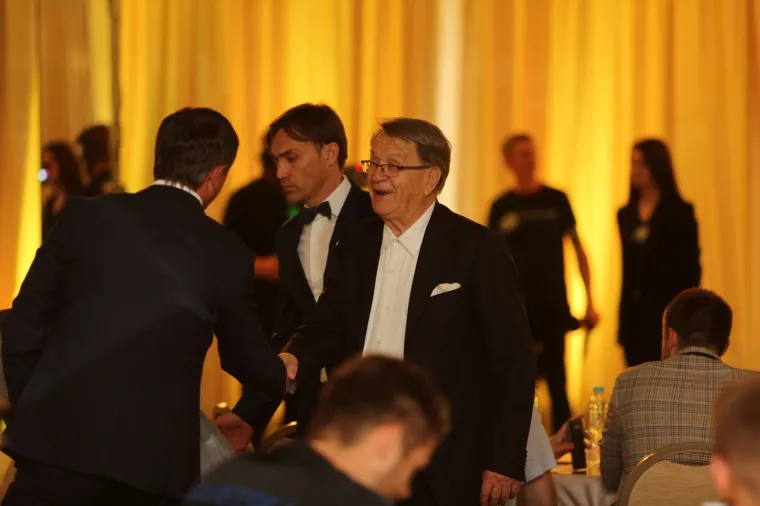Trofej Nogometa&scaron;: Modrić sedmi put najbolji, Daniju Olmu dvije nagrade