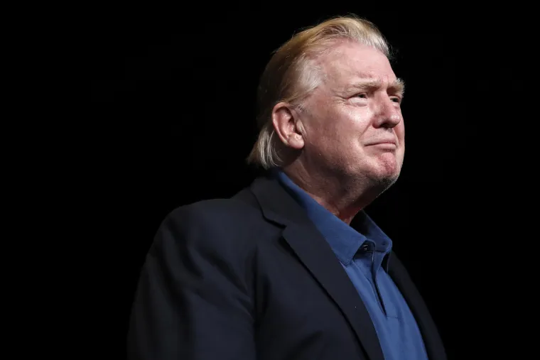 '&Scaron;to si pobogu napravio s kosom?!' Trump ima novu frizuru koja mnogima ba&scaron; nije 'sjela'