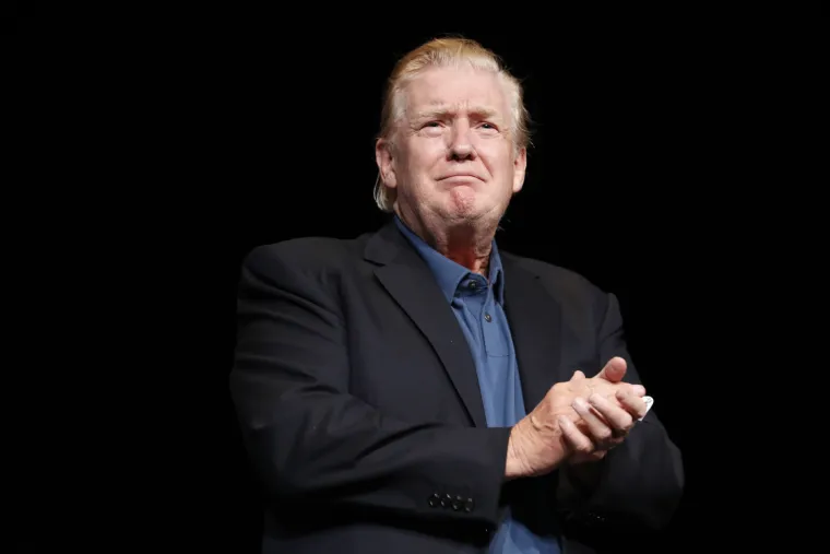 '&Scaron;to si pobogu napravio s kosom?!' Trump ima novu frizuru koja mnogima ba&scaron; nije 'sjela'