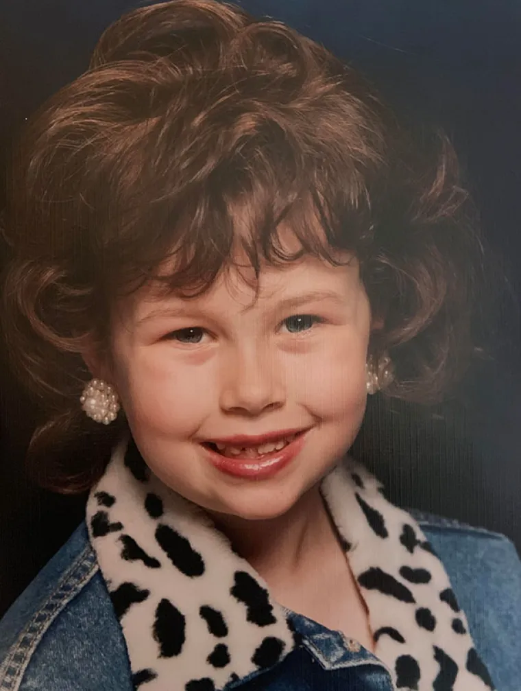 Sramotne fotografije iz djetinjstva na kojima djeca izgledaju puno starije no što jesu