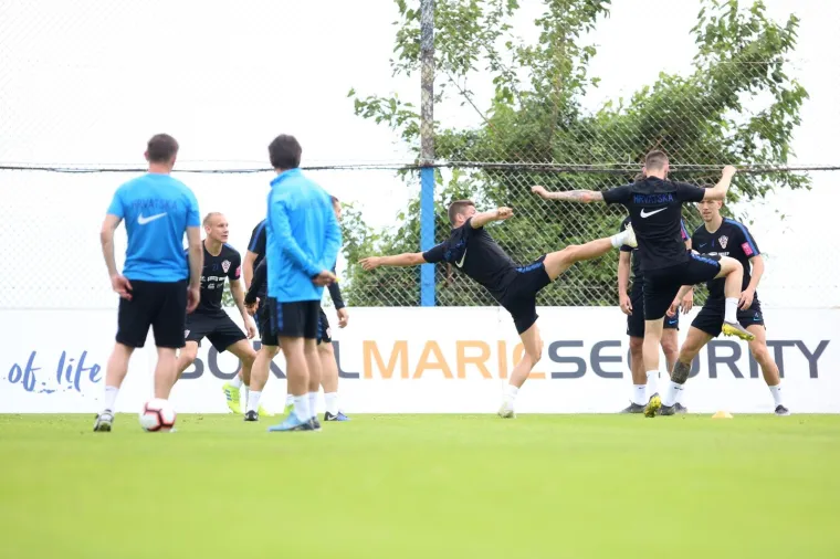 VATRENI DRIL UOČI WALESA: Ni&scaron;ta se ne prepu&scaron;ta slučaju