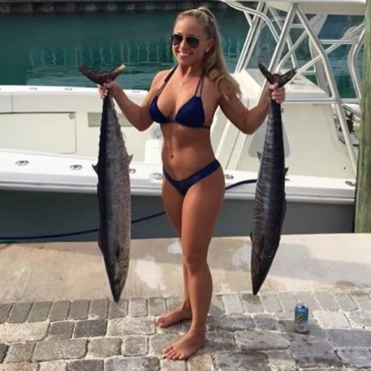 REKAO VAM JE DA IDE NA RIBIČIJU S EKIPOM? Pa, nije lagao... samo je izostavio neke &scaron;kakljive, oble i vlažne detalje