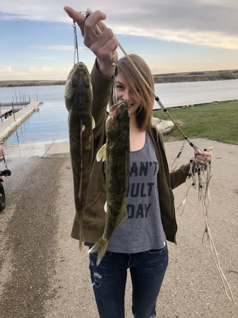 REKAO VAM JE DA IDE NA RIBIČIJU S EKIPOM? Pa, nije lagao... samo je izostavio neke &scaron;kakljive, oble i vlažne detalje