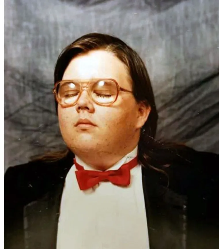 NJIH RODITELJI ZAISTA NISU VOLJELI: Nisu krenuli ni u srednju školu, a već su od njih napravili starce