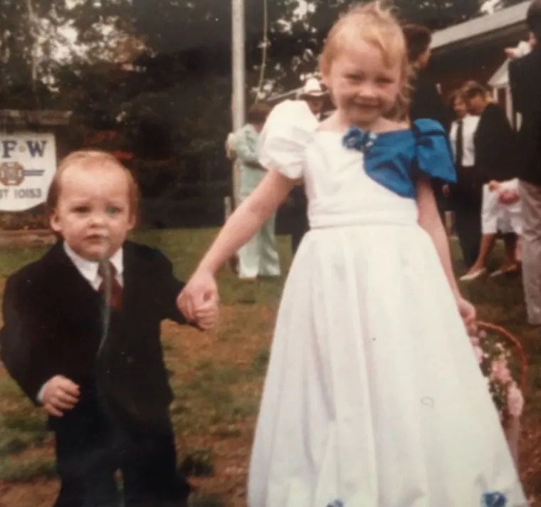 NJIH RODITELJI ZAISTA NISU VOLJELI: Nisu krenuli ni u srednju školu, a već su od njih napravili starce