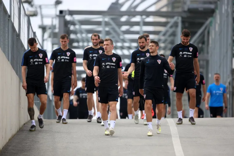 Hrvatska spremna za Wales! Na trening stigli najbolji nogometa&scaron; svijeta i prvak Europe