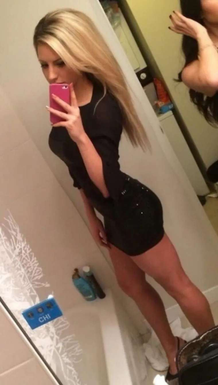 UVUKLE SE U PREMALENE HALJINE, ALI NITKO SE NE ŽALI: Ove cure znaju kako privući pažnju na svoje obline