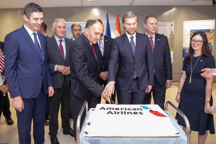 Povijesni let! American Airlines na liniji Philadelphia - Dubrovnik sletio nakon 28 godina