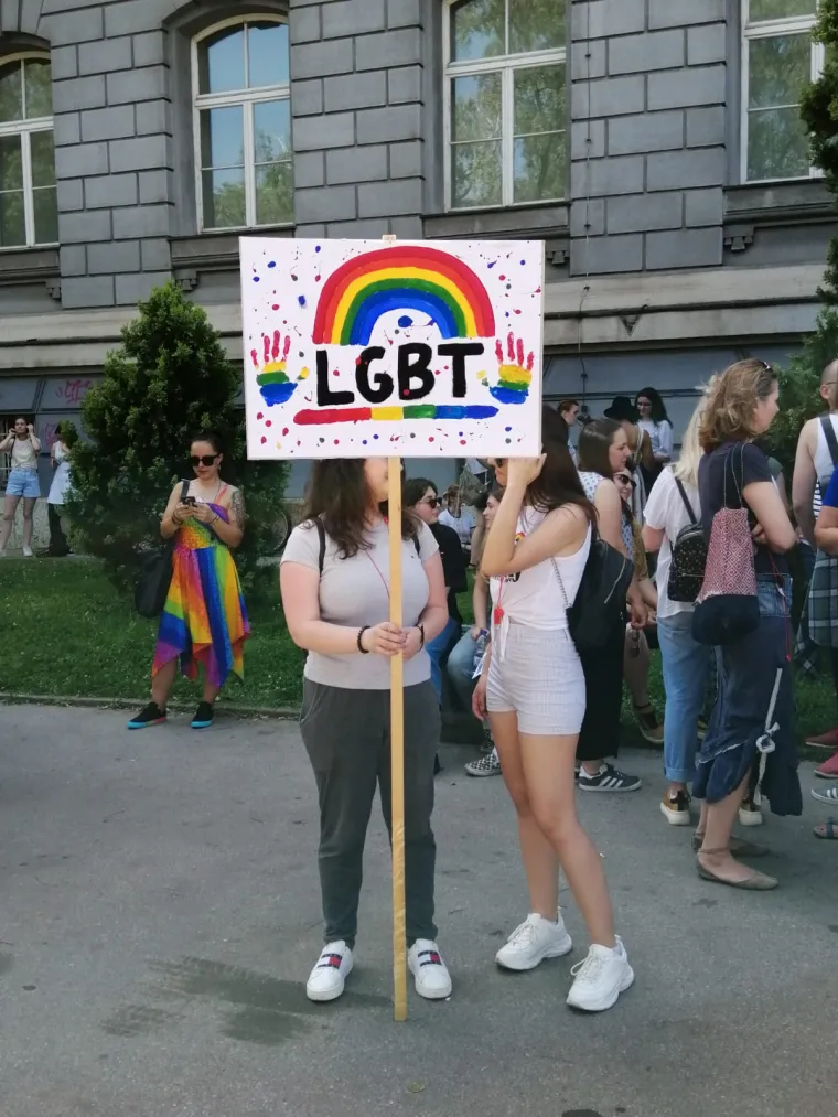 Okupljanje Povorke ponosa počelo ispred Mimare: Ima dosta policije