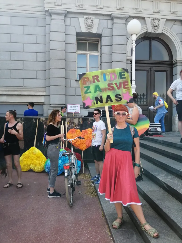 Okupljanje Povorke ponosa počelo ispred Mimare: Ima dosta policije