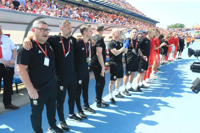 NEMA PROLAZA ZA BALEA, KAD JE TU BORNA: Ovako to izgleda protiv Walesa