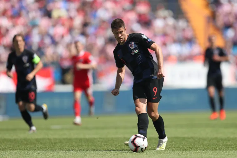 ROVOVSKA BITKA NA +30: Kapetan u klinču sa suparničkim igračem