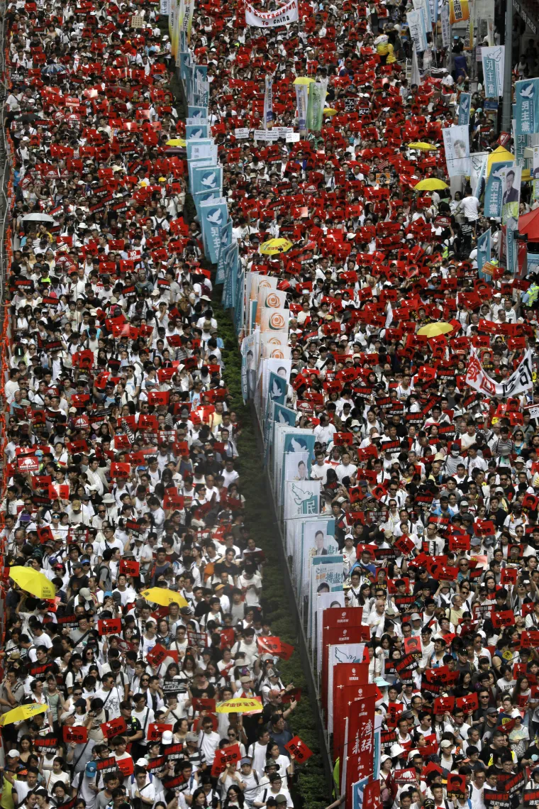 Deseci tisuća ljudi na prosvjedu u Hong Kongu protiv izručenja osumnjičenih Kini