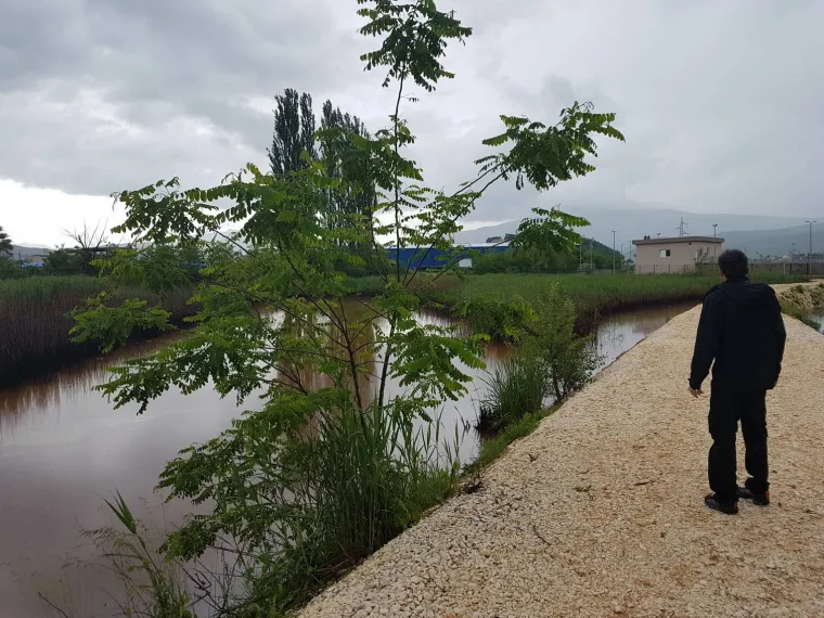 Ekološka katastrofa u Kninu se nastavlja: 'Ovo je odvratno i strašno. Previše je zagađeno'