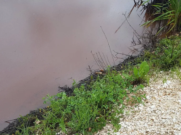 Ekolo&scaron;ka katastrofa u Kninu se nastavlja: 'Ovo je odvratno i stra&scaron;no. Previ&scaron;e je zagađeno'