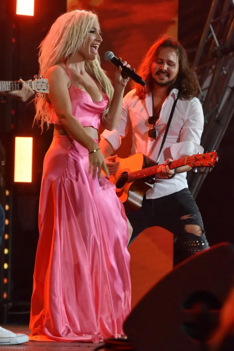 GOLI&Scaron;AVE PJEVAČICE ZAPALILE VODICE: Tko je igrao na glas, a tko na seksepil? 'Vagina haljina' pomela konkurenciju