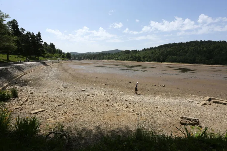 Apokaliptične scene: Najpoznatiji turistički adut Fužina izgleda neprepoznatljivo!