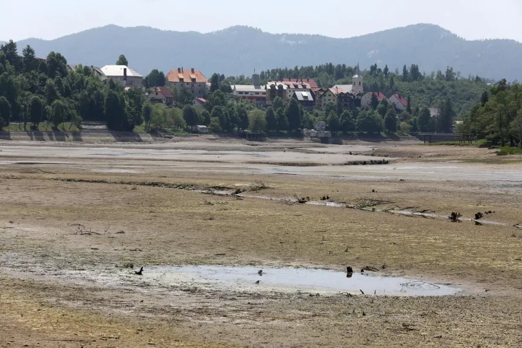 Apokaliptične scene: Najpoznatiji turistički adut Fužina izgleda neprepoznatljivo!