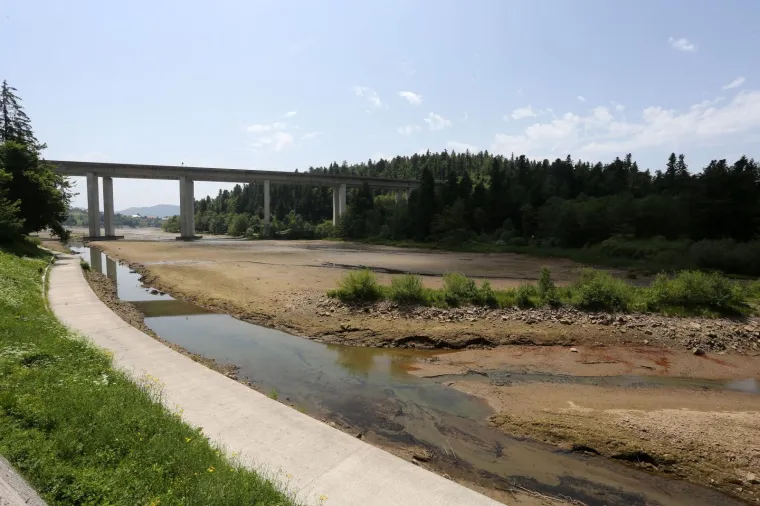 Apokaliptične scene: Najpoznatiji turistički adut Fužina izgleda neprepoznatljivo!