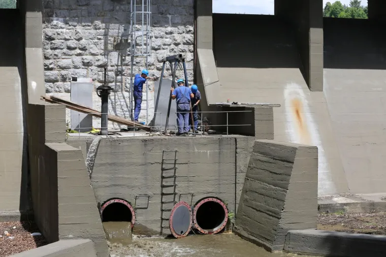 Apokaliptične scene: Najpoznatiji turistički adut Fužina izgleda neprepoznatljivo!