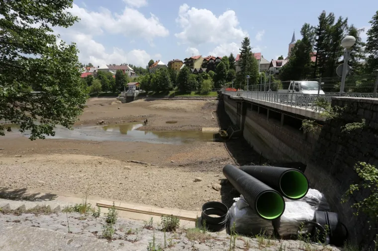 Apokaliptične scene: Najpoznatiji turistički adut Fužina izgleda neprepoznatljivo!