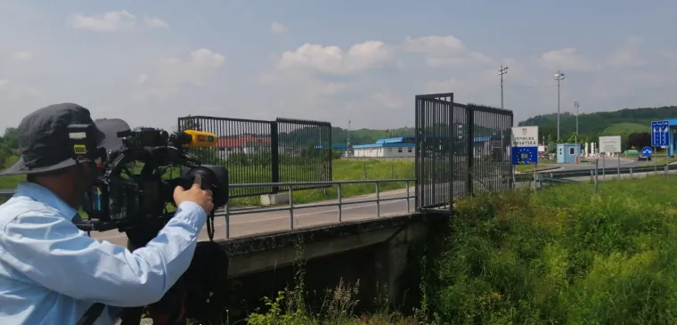 Tako nalaže Schengen? Evo kako izgleda visoka ograda na GP Maljevac postavljena zbog migranata