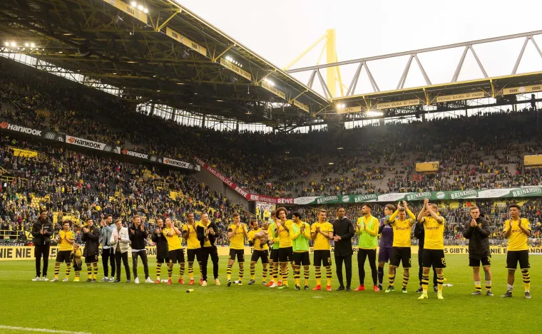 Forbes je objavio listu najbogatijih nogometnih klubova na svijetu, zaključno s krajem svibnja ove godine. Ponovno su na vrhu španjolski velikani, a listom dominiraju engleske momčadi. Ali, zanimljivo je da se PSG ne nalazi među prvih deset, već je u "drugom razredu" klubova, koji se nalaze na pozicija od 11. prema 20.