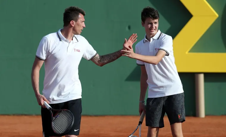 I KOLINDA JE GLEDALA KAKO LUKA, MANDŽO, PERI&Scaron;IĆ, BABO I OSTALI IGRAJU TENIS: Ovo je ne&scaron;to sasvim drugačije