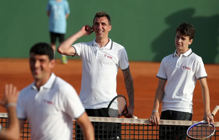 I KOLINDA JE GLEDALA KAKO LUKA, MANDŽO, PERI&Scaron;IĆ, BABO I OSTALI IGRAJU TENIS: Ovo je ne&scaron;to sasvim drugačije