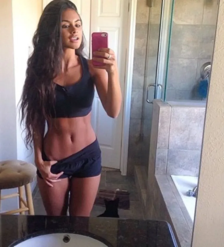 PREDANO SU IŠLE U TERETANU NE BI LI POKAZALE SVOJE ADUTE: Bujne ljepotice pozivaju da im se pridružite