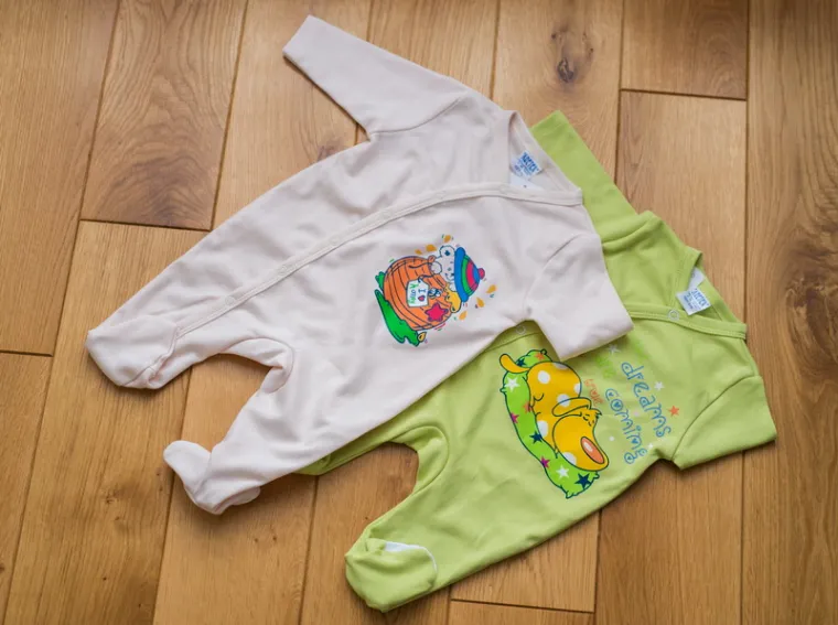 Pogledajte &scaron;to se nalazi u paketu za prvorođenče vrijednom 5000 kuna, a kojeg daje Grad Slavonski Brod?