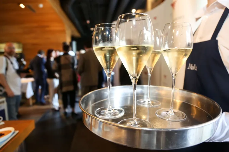 Odsad na letovima Croatia Airlinesa možete pojesti puricu s mlincima, varivo s fa&scaron;irancima ili domaće &scaron;trukle