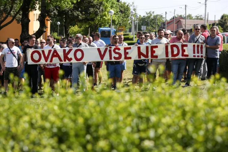 Pravosudni policajci prosvjedovali ispred zatvora u Remetincu: 'Ovako vi&scaron;e ne ide'