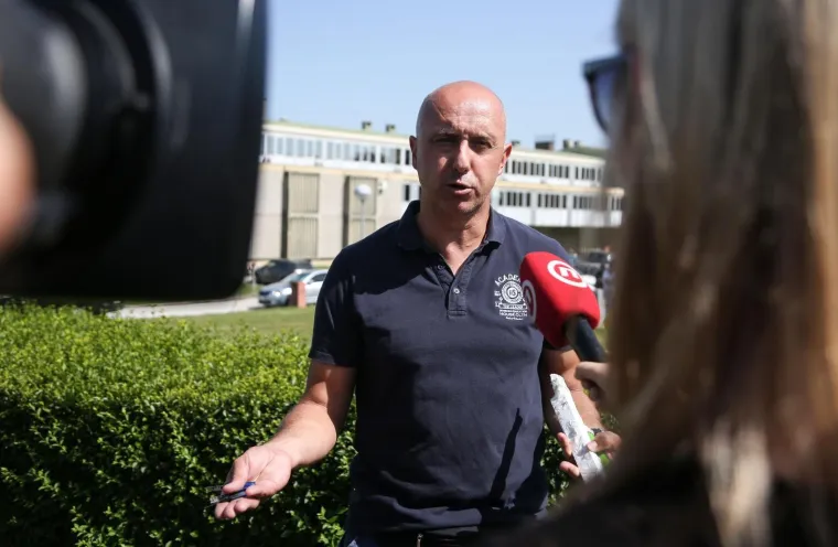 Pravosudni policajci prosvjedovali ispred zatvora u Remetincu: 'Ovako vi&scaron;e ne ide'