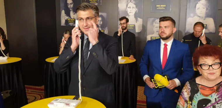 Poznati se okupili na humanitarnoj večeri za fond #SPASIME: Severina stigla sa suprugom