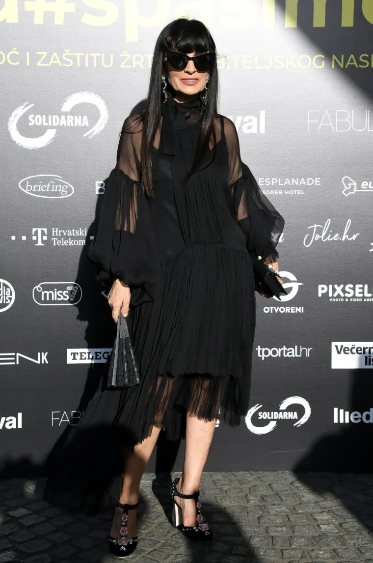 Poznati se okupili na humanitarnoj večeri za fond #SPASIME: Severina stigla sa suprugom