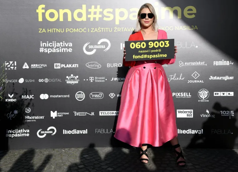 Poznati se okupili na humanitarnoj večeri za fond #SPASIME: Severina stigla sa suprugom