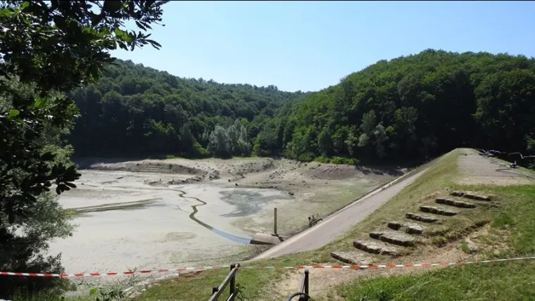 Nesvakida&scaron;nji prizor: Potpuno nestalo slavonsko jezero za navodnjavanje riže