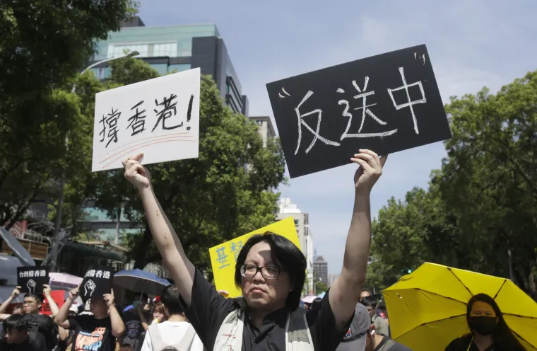 Po paklenoj vrućini novi masovni prosvjedi u Hong Kongu: 'Prestanite nas ubijati!'