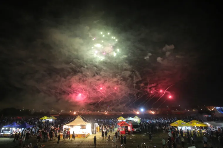 Estonski majstori zapalili nebo iznad Bundeka: Pogledajte spektakularan vatromet!