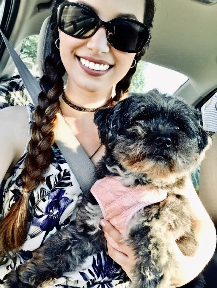 SVE VI&Scaron;E DJEVOJAKA RADI NE&Scaron;TO ČUDNO S POJASOM: I onda se fotografiraju kako bi svima pokazale svoje obline