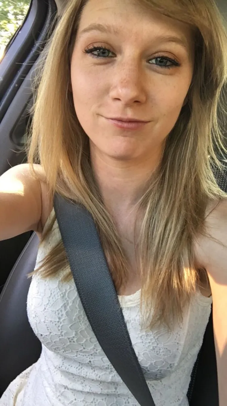 SVE VI&Scaron;E DJEVOJAKA RADI NE&Scaron;TO ČUDNO S POJASOM: I onda se fotografiraju kako bi svima pokazale svoje obline