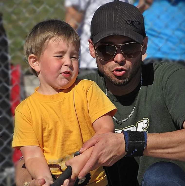 Jer krv nije voda: 20+ očeva koji rasturaju kao roditelji i koji će vam staviti osmijeh na lice