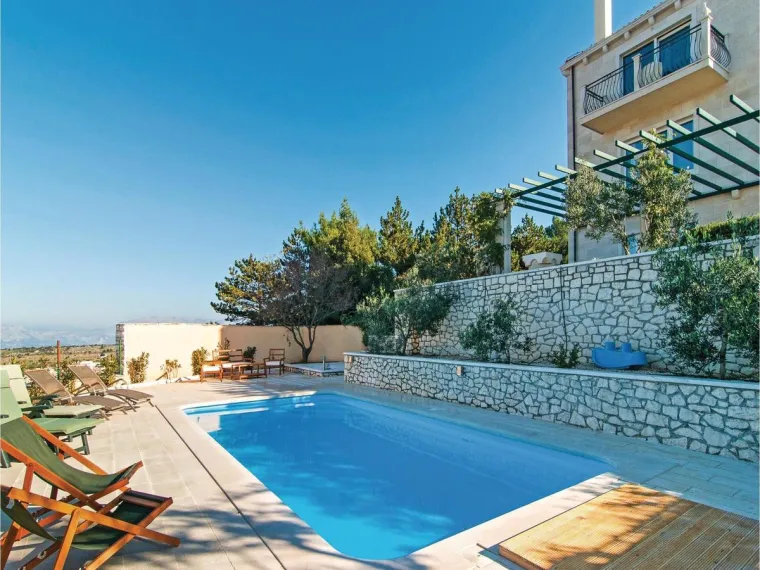 Za&scaron;to bi ministar po&scaron;tivao zakone? Pogledajte Ku&scaron;čevićevu vilu koju je zaboravio upisati u katastar