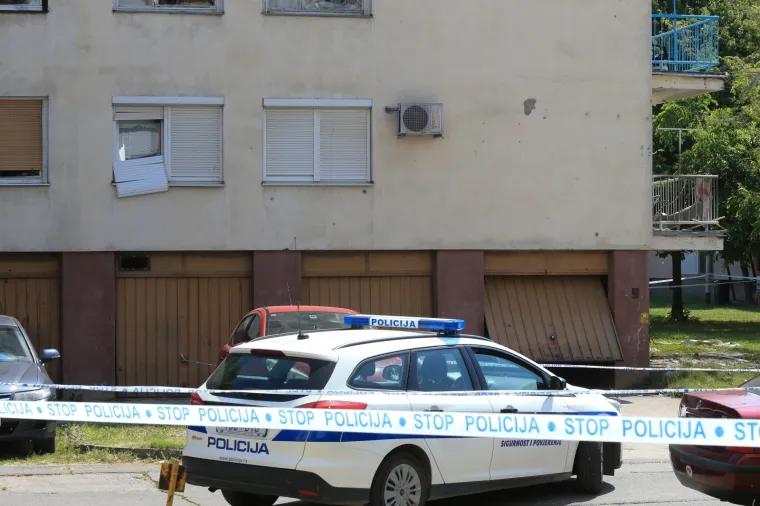 Eksplozija &scaron;okirala Vinkovčane! Raznesen balkon na zgradi, o&scaron;tećena vozila, jedna osoba ozlijeđena