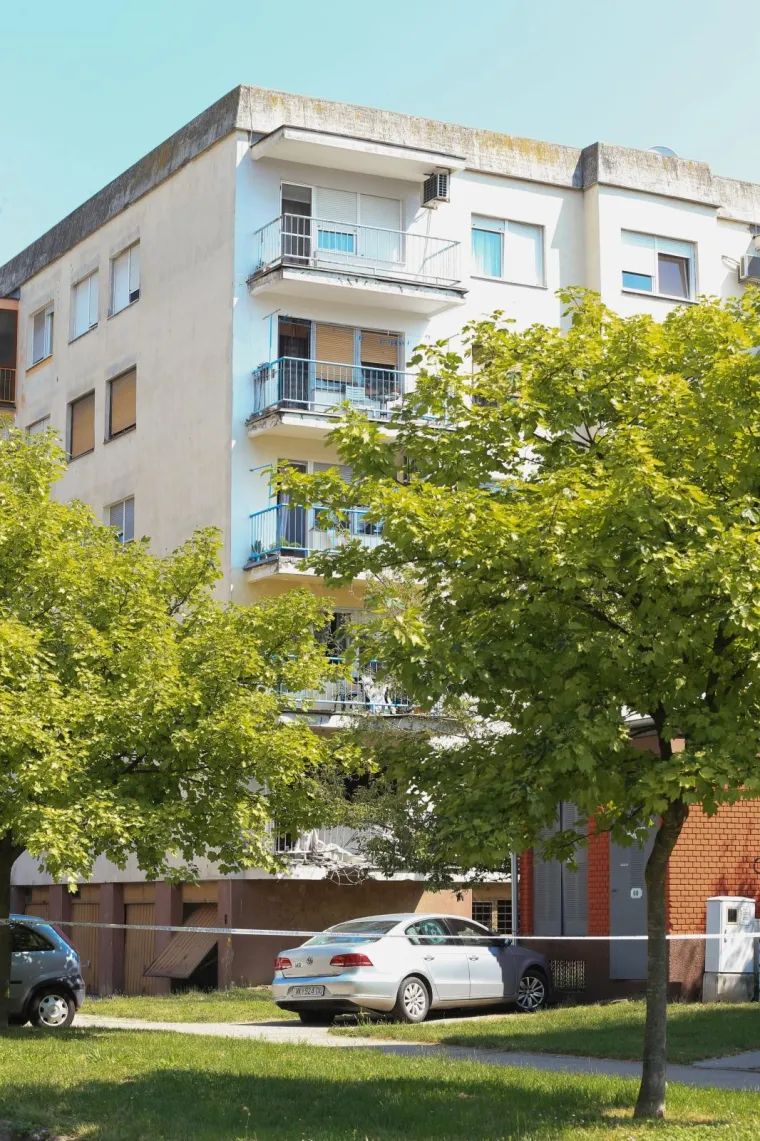 Eksplozija &scaron;okirala Vinkovčane! Raznesen balkon na zgradi, o&scaron;tećena vozila, jedna osoba ozlijeđena